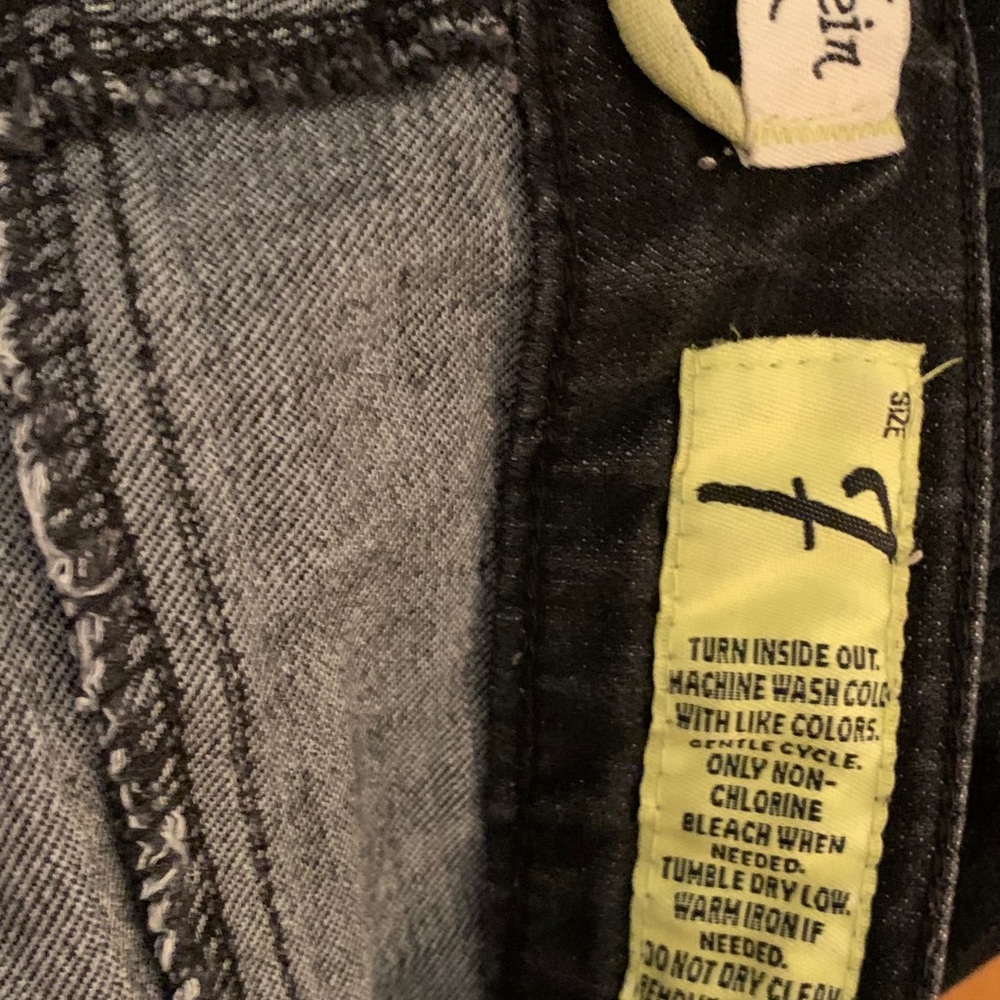 Black Ripped Skinny Jean - Picture 5 of 5